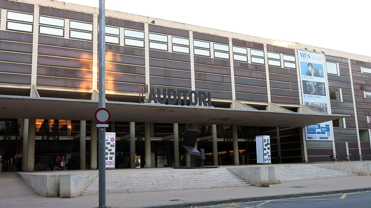 El edificio de L'Auditori de Barcelona, obra de Rafael Moneo, en el Eixample.